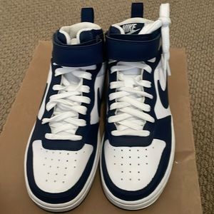 Brand new Nike dunks size 3.5 Y
